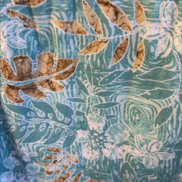 Margaritaville Men's BBQ Shirt - Teal and Tan Tropical Floral Hawaiian Beach Top - Picture 3 of 6